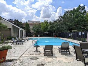 2100 Tanglewilde Street 299, Houston TX 77063