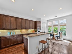 912 Lovett Boulevard B, Houston TX 77006