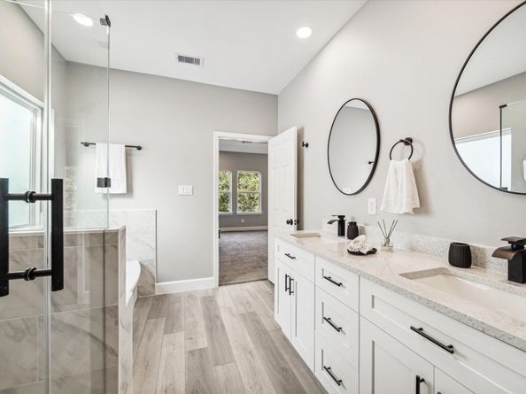765 Enterprise Street D, Houston TX 77088