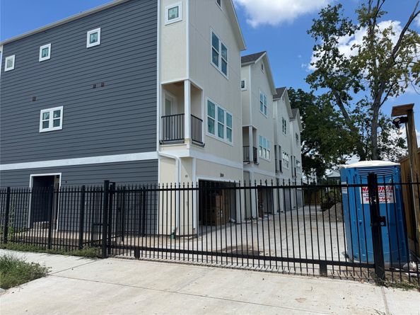 3108 Arlington Street, Houston TX 77018