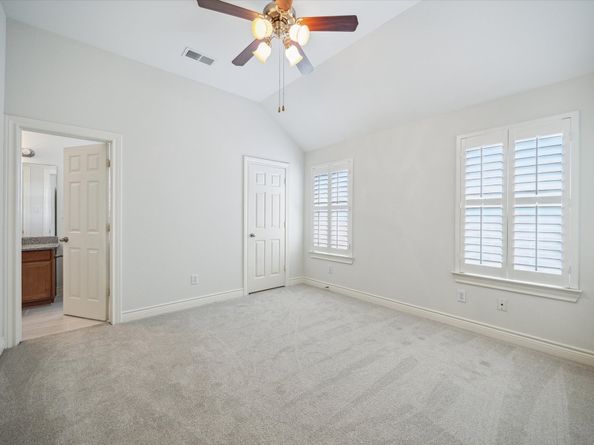 2945 Clinton Drive, Houston TX 77020