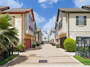 2945 Clinton Drive, Houston TX 77020