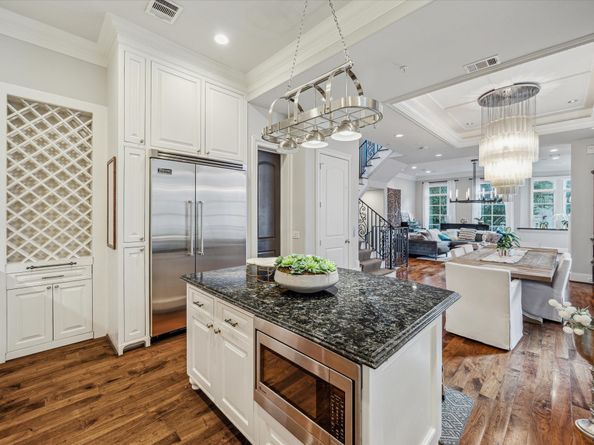 1723 Sunset Boulevard, Houston TX 77005