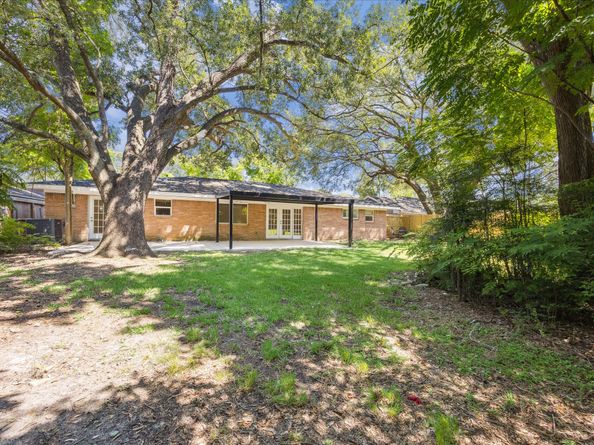 5419 Beechnut Street, Houston TX 77096