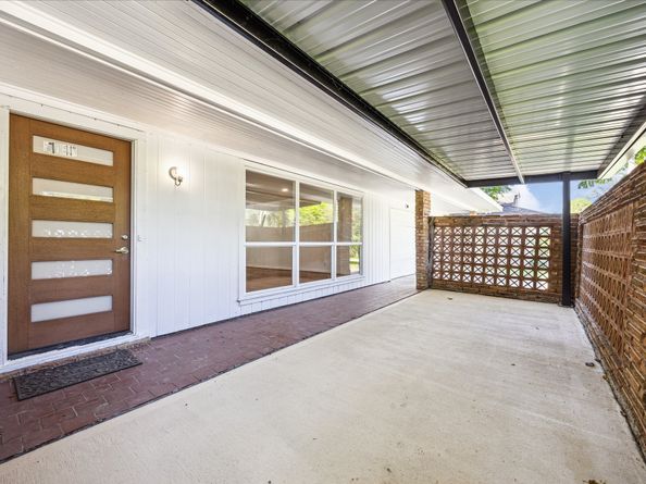 5419 Beechnut Street, Houston TX 77096