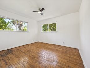 5419 Beechnut Street, Houston TX 77096