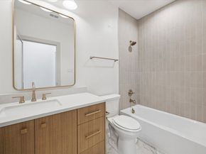 1341 Candlelight Lane, Houston TX 77018