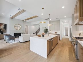 1341 Candlelight Lane, Houston TX 77018