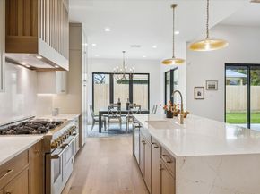 1341 Candlelight Lane, Houston TX 77018