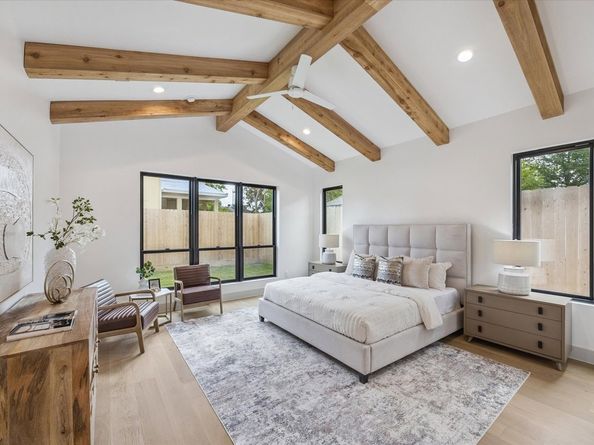 1341 Candlelight Lane, Houston TX 77018