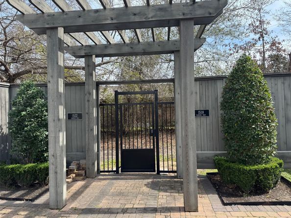 1523 Cunningham Parc Lane, Houston TX 77055