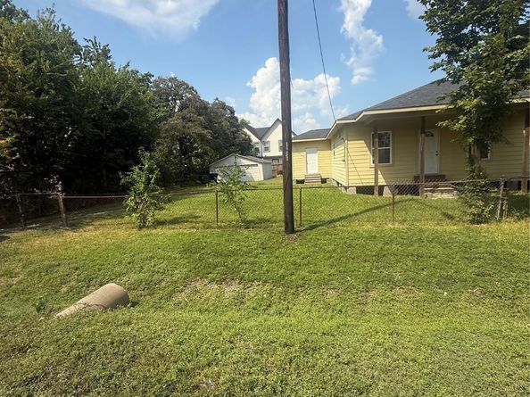 8033 Kenton Street, Houston TX 77028