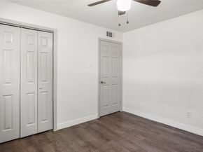 2819 Berry Street 12, Houston TX 77004
