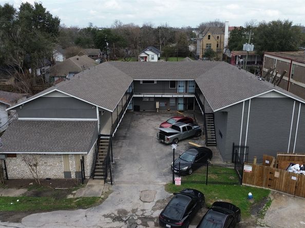 2819 Berry Street 12, Houston TX 77004
