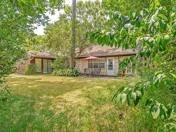 16306 Hollow Wood Drive, Houston TX 77090