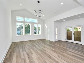 8109 Hamlet Street, Houston TX 77078