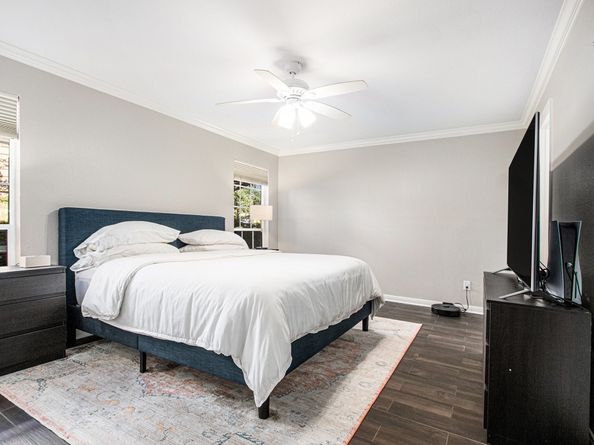 1880 White Oak Drive 111, Houston TX 77009