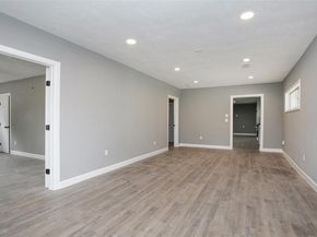 402 S 72nd Street, Houston TX 77011