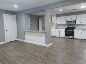402 S 72nd Street, Houston TX 77011