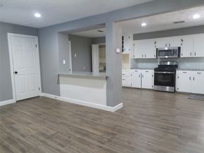 402 S 72nd Street, Houston TX 77011