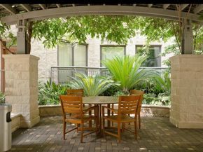 1901 Post Oak Boulevard 3609, Houston TX 77056