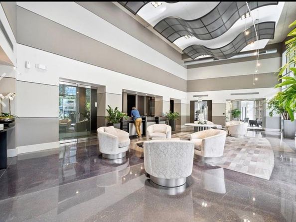 1901 Post Oak Boulevard 3609, Houston TX 77056