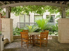 1901 Post Oak Boulevard 3609, Houston TX 77056