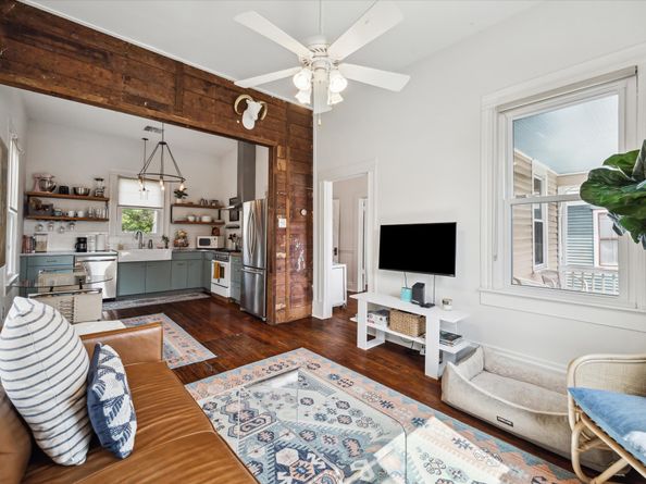 411 Marie Street, Houston TX 77009