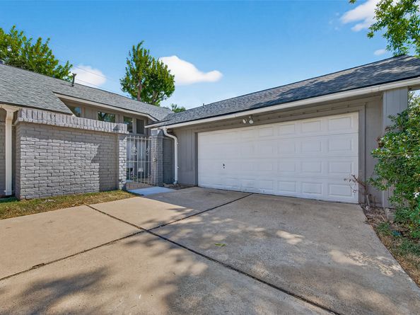 5054 Pine Cliff Drive, Houston TX 77084
