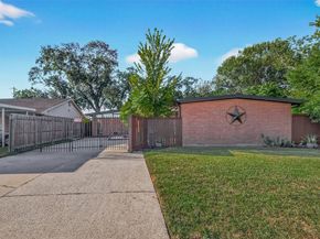 9906 Tolman Street, Houston TX 77034