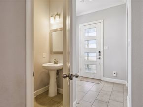 3717 Oakroc Grv, Houston TX 77018