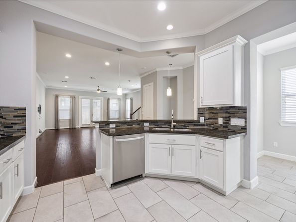 3717 Oakroc Grv, Houston TX 77018