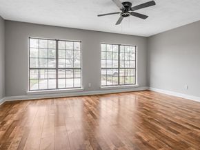 7638 Parker Road, Houston TX 77016