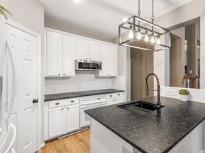18 Wintergreen Trail, The Woodlands TX 77382
