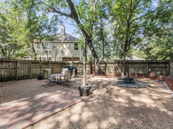 18 Wintergreen Trail, The Woodlands TX 77382