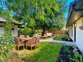 8810 Meadowview Drive, Houston TX 77037