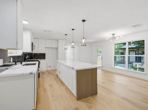 8810 Meadowview Drive, Houston TX 77037