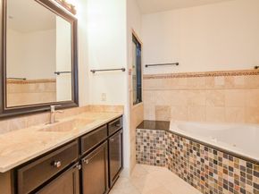 1915 Upland Sky Lane, Houston TX 77043