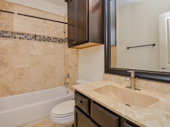 1915 Upland Sky Lane, Houston TX 77043