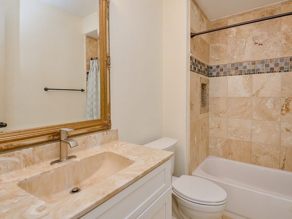 1915 Upland Sky Lane, Houston TX 77043