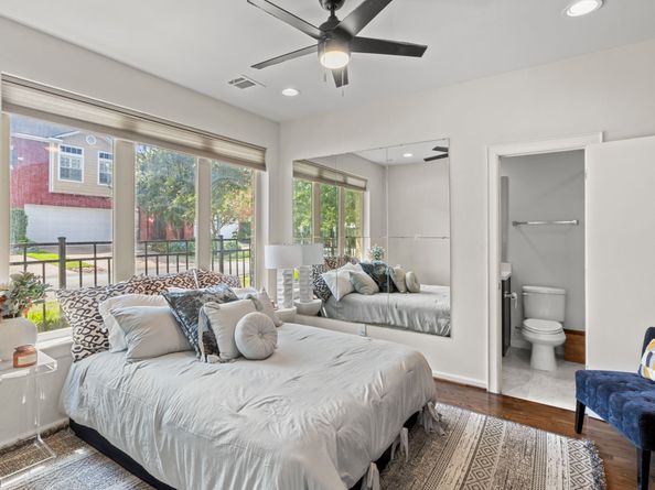 5004 Rose Street, Houston TX 77007