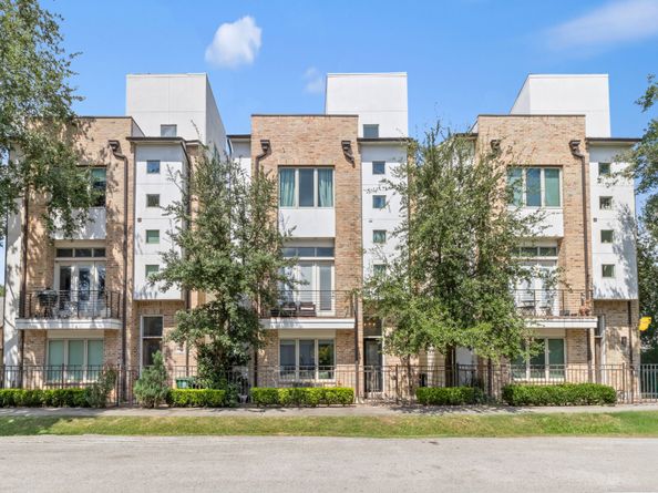 5004 Rose Street, Houston TX 77007