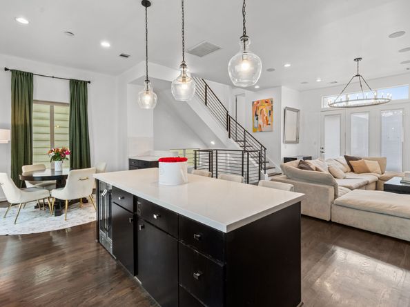 5004 Rose Street, Houston TX 77007