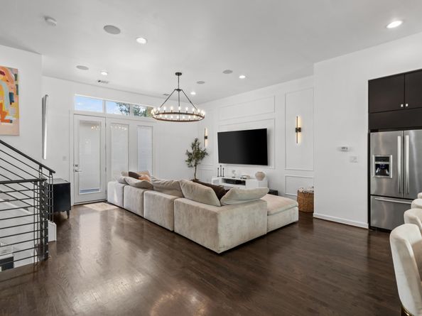 5004 Rose Street, Houston TX 77007
