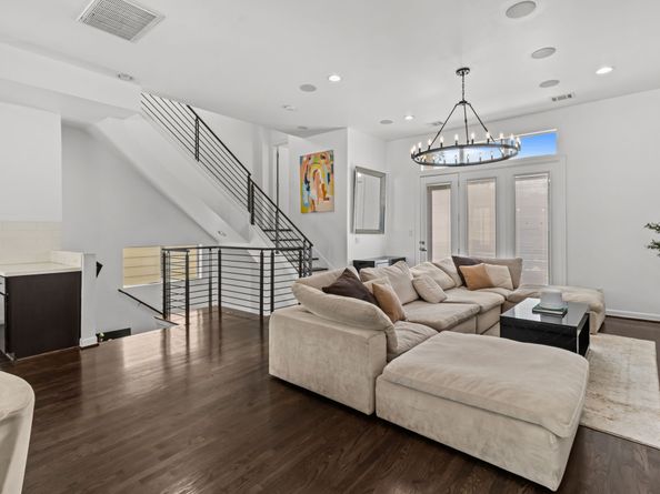 5004 Rose Street, Houston TX 77007
