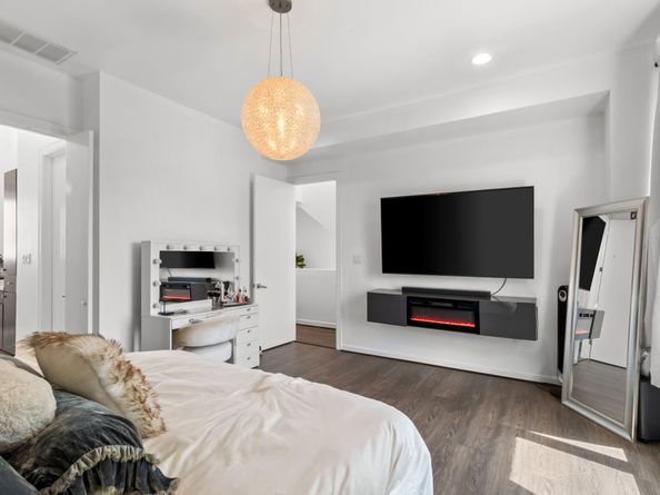 5004 Rose Street, Houston TX 77007