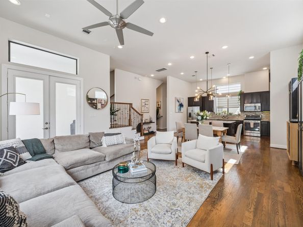 5729 Larkin Street D, Houston TX 77007