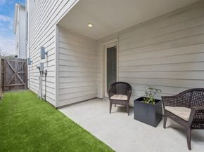 5729 Larkin Street D, Houston TX 77007