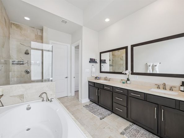 5729 Larkin Street D, Houston TX 77007