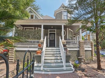 504 Fairview Avenue